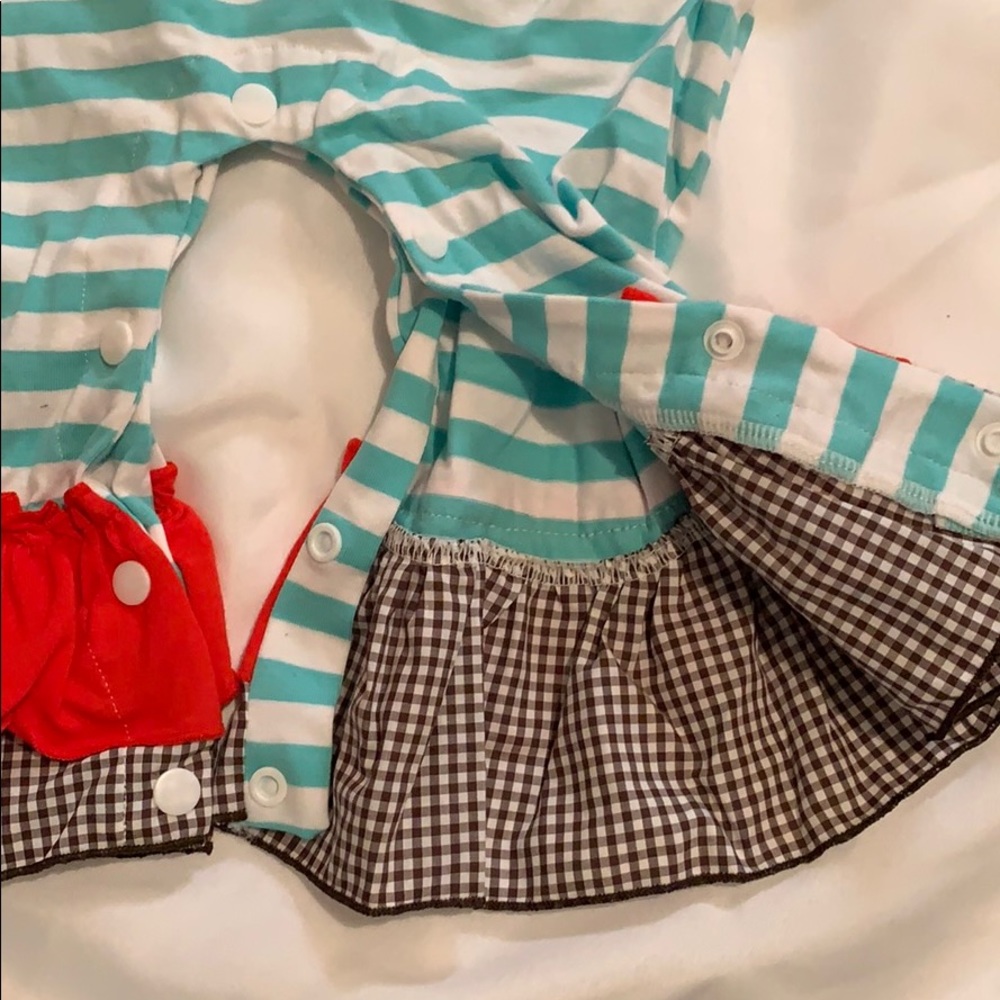 Onesie - Picture 3 of 3